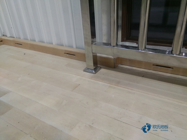 用哪種質量好運動體育木地板