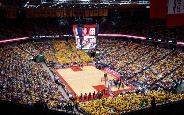 運(yùn)動(dòng)地板專業(yè)養(yǎng)護(hù)