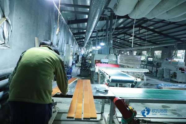 哪里有專業運動場館木地板