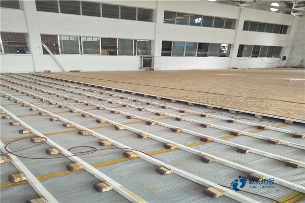 運(yùn)動(dòng)型木地板哪家好