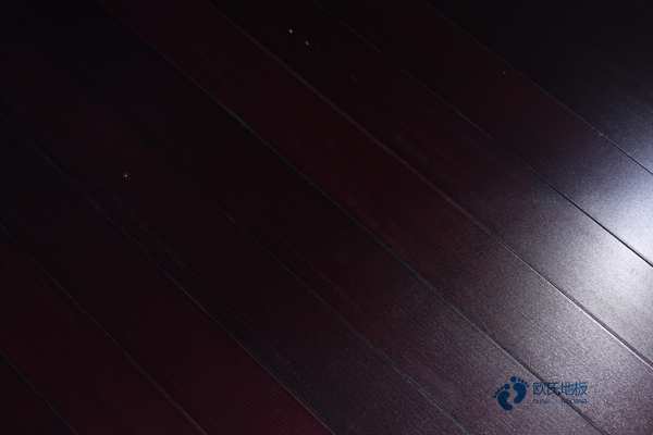 那里有專業體育木地板