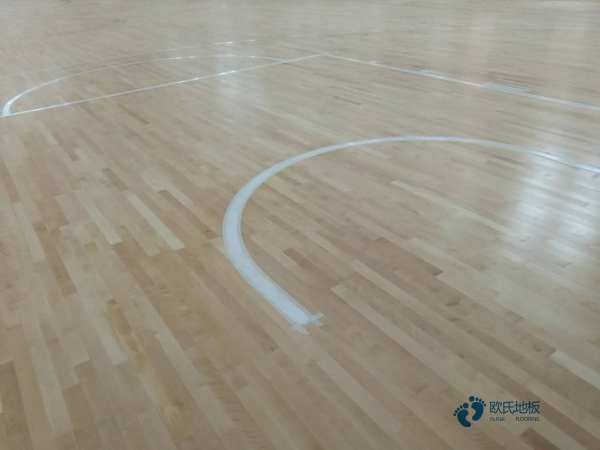 尋求運動館地板品牌哪個好