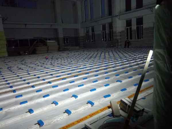 尋求運動館地板品牌哪個好