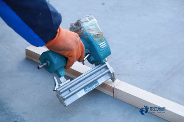 哪有籃球運(yùn)動(dòng)地板較好的品牌