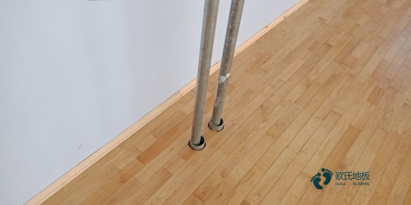 松木體育場地板環(huán)保嗎