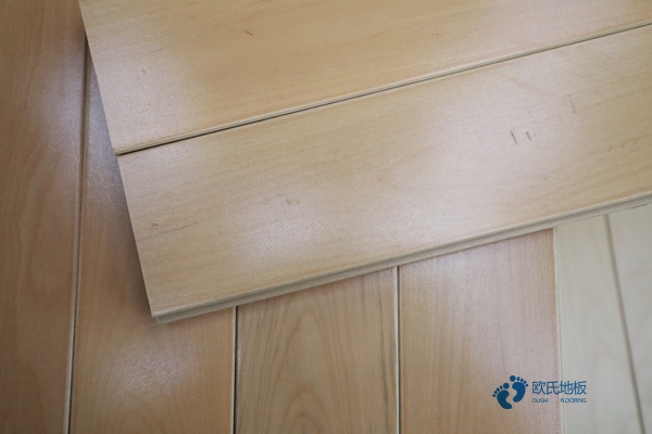 尋求體育場館木地板哪個牌子環保