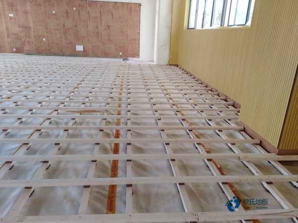 楓木籃球場地板如何保潔