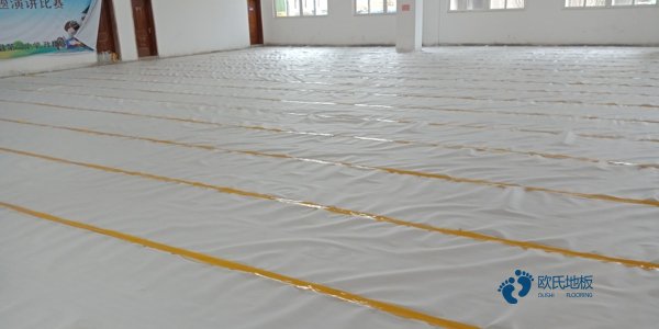 常見(jiàn)體育場(chǎng)地板安裝公司