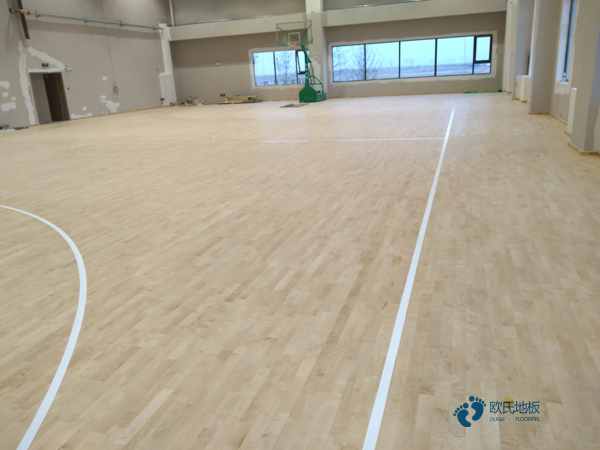 供應運動場館地板安裝公司