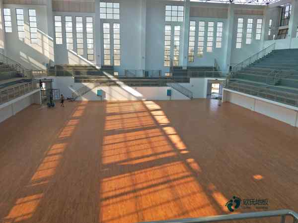 楓木運動體育地板怎么保養