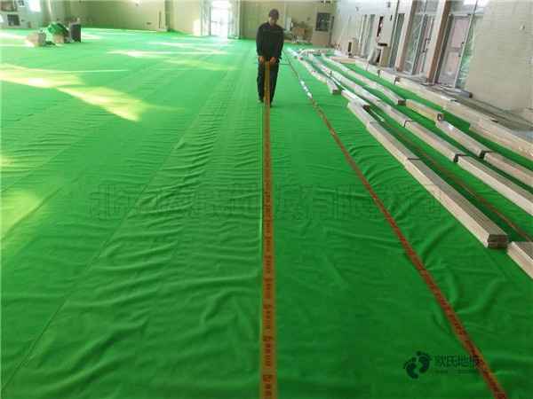 實木籃球體育地板環(huán)保嗎