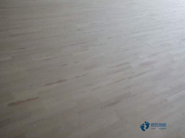 單龍骨運(yùn)動場地地板環(huán)保