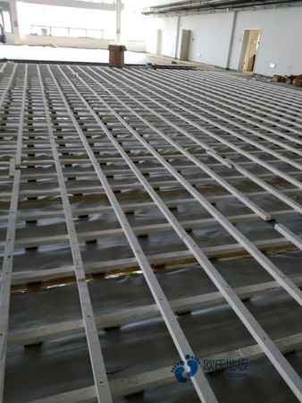 質(zhì)量好運(yùn)動(dòng)館木地板施工步驟