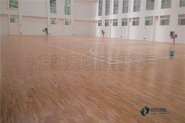 學(xué)校籃球場地地板節(jié)點(diǎn)圖