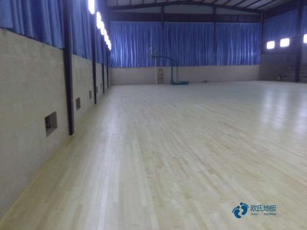 雙層龍骨運(yùn)動(dòng)場(chǎng)地木地板環(huán)保