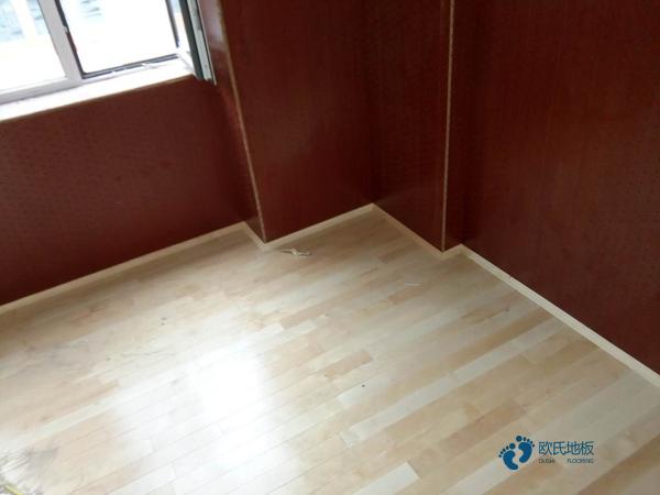 運(yùn)動(dòng)場(chǎng)地板報(bào)價(jià)單