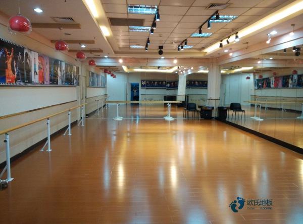 學校籃球地板包工包料