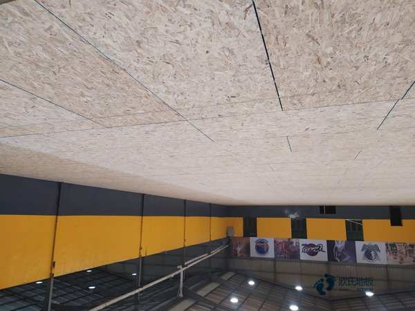 學?；@球館地板阻燃