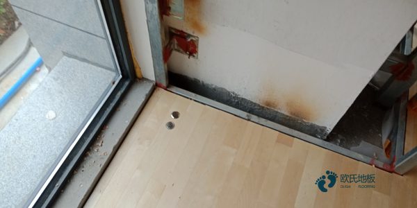 哪有運(yùn)動場木地板品牌