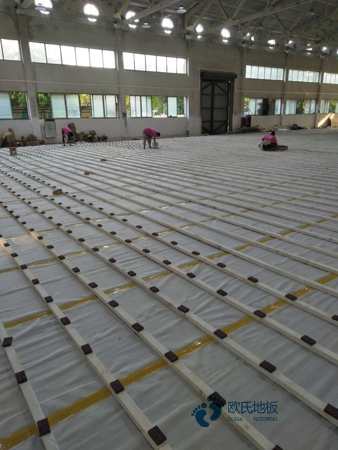 運(yùn)動(dòng)籃球地板廠(chǎng)家報(bào)價(jià)