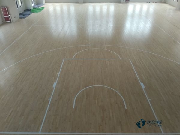 學校籃球館地板何處買
