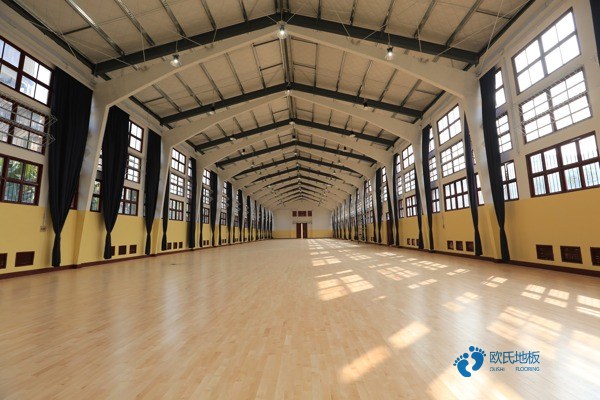 學(xué)校籃球場館地板抗壓