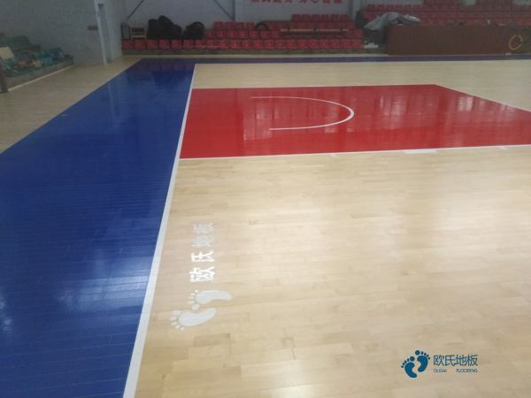 學校籃球場館木地板圖解