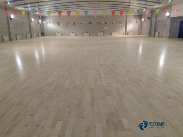 學(xué)?；@球場館地板參數(shù)要求