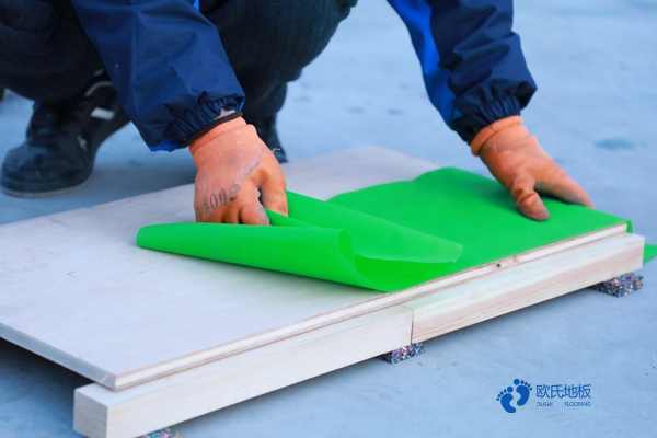 學校籃球場地地板選擇哪種比較好