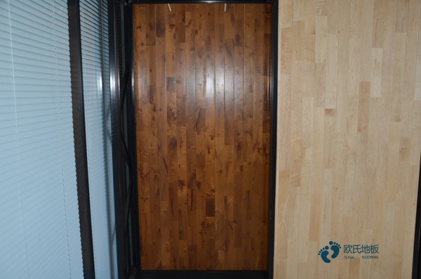 學校體育場地板施工方案