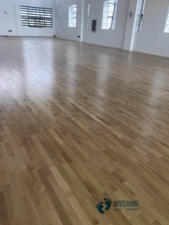 哪有運動場館木地板哪個牌子比較好