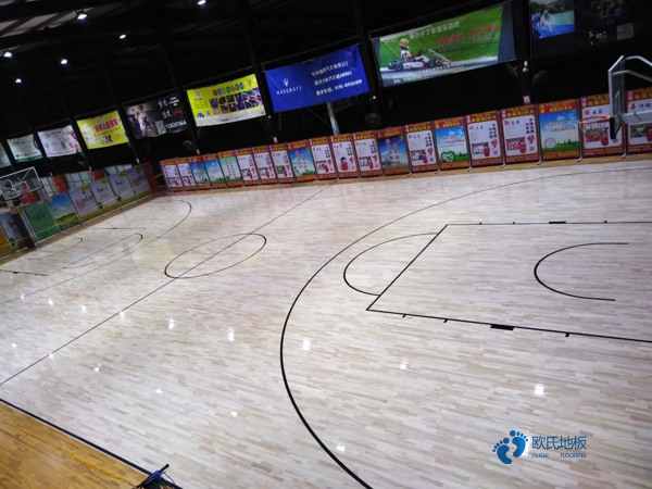行業(yè)籃球木地板價(jià)格多少