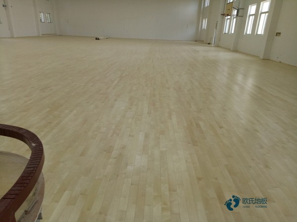 哪里有體育籃球木地板平米價