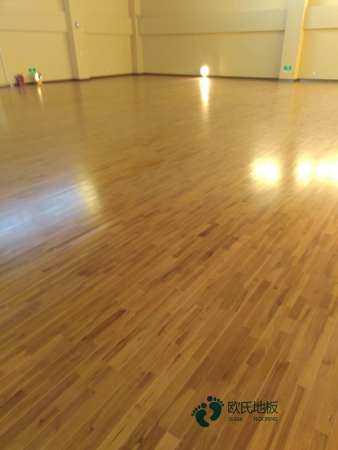 好用的籃球木地板報(bào)價(jià)表