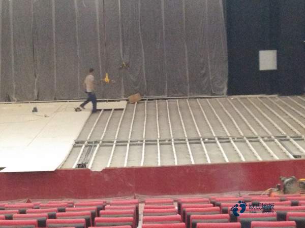 批發(fā)籃球木地板價(jià)錢