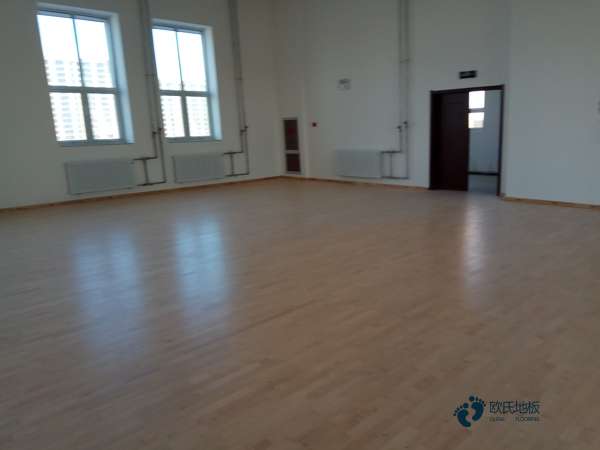 運動籃球木地板生產商3