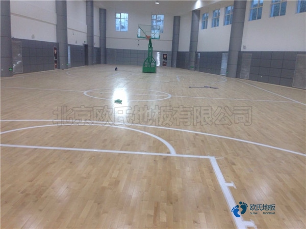 懸浮籃球運動木地板做法