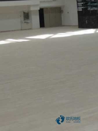 優惠的體育地板報價