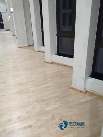 懸浮式體育運動木地板的優(yōu)點