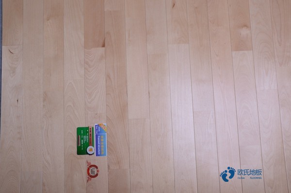 懸浮式籃球運動木地板選什么材質的好