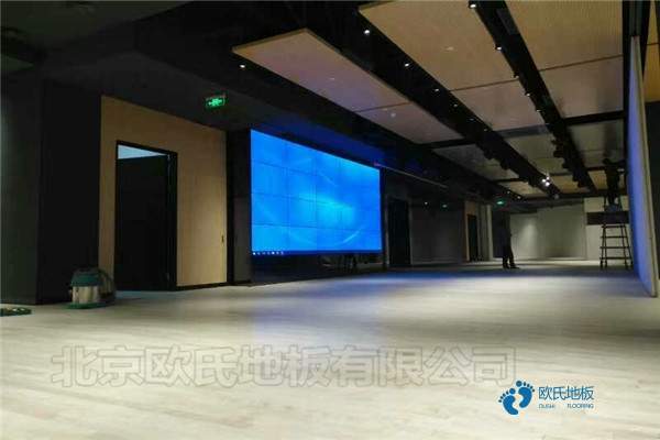 國(guó)標(biāo)體育地板需要多少錢