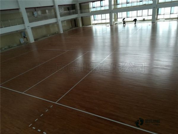 室內(nèi)運動木地板如何保養(yǎng)