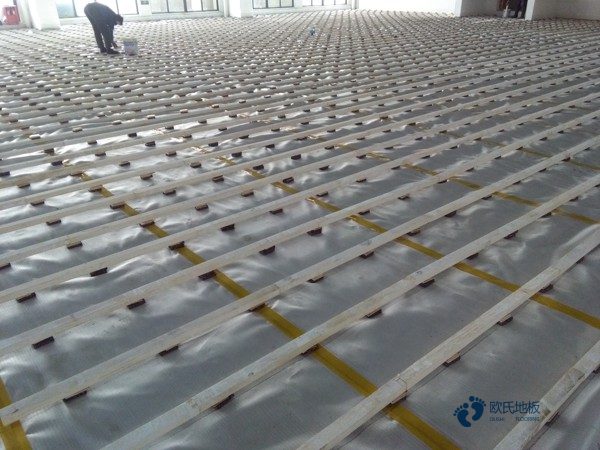 籃球運(yùn)動木地板牌子1