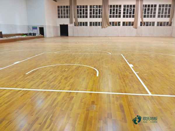 小學運動場木地板施工隊3