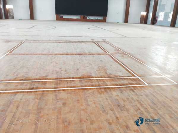 大學(xué)運動地板施工方案2
