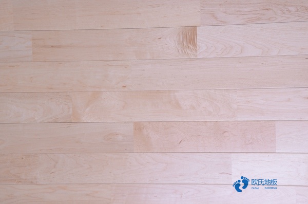 學(xué)校籃球場(chǎng)地板如何挑選2